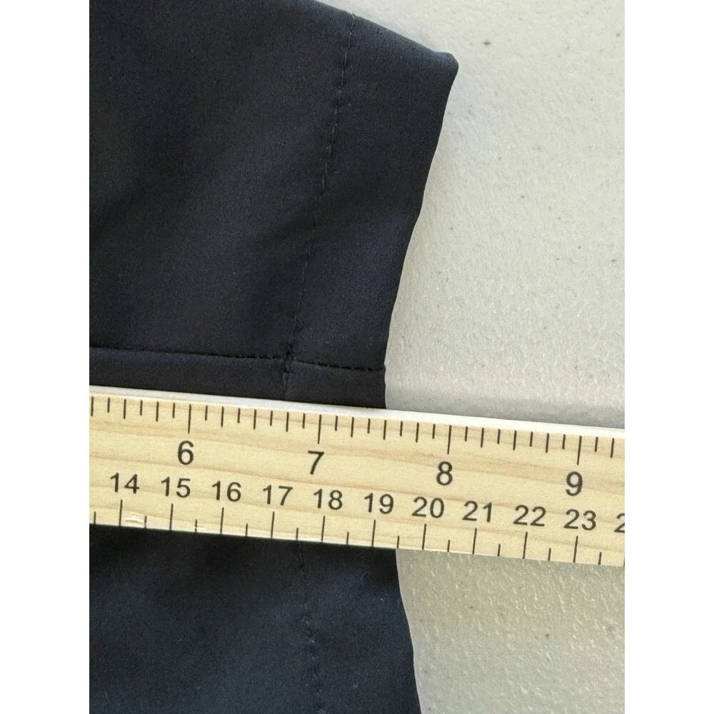 Columbia Omni-Shield Mens Navy Blue Shorts Size 42 Lightweight 7.5”‎ Inseam
